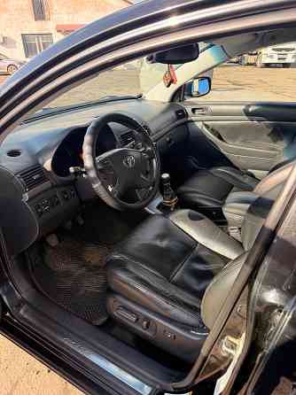 Toyota avensis Макеевка