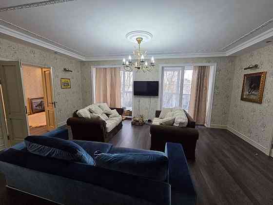 3-х ком. квартира 109 м2 в самом центре Ворошиловского р-на на б. Пушкина Донецк