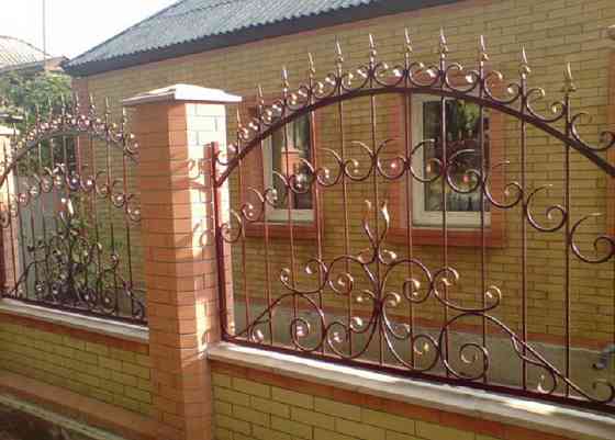 Изготовим Ограды на кладбище, решетки на окна, козырьки над дверями. Донецк