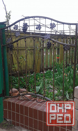 Изготовим Ограды на кладбище, решетки на окна, козырьки над дверями. Донецк - изображение 1