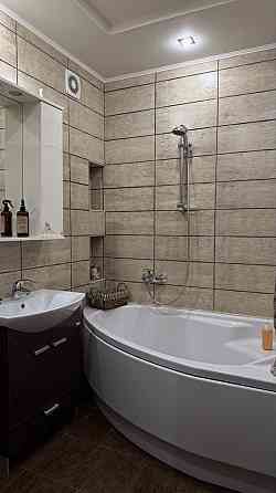 Сдам уютную 2-комнатную квартиру в Будённовском районе, расположение: ул. Независимости, 46А Донецк