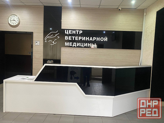 Стойка ресепшен с панелью на стене Донецк - изображение 1