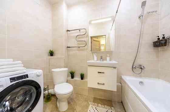 Сдается светлая, вместительная 2-х комнатная квартира в Калининском районе. Ориентир Мед. Институт. Донецк