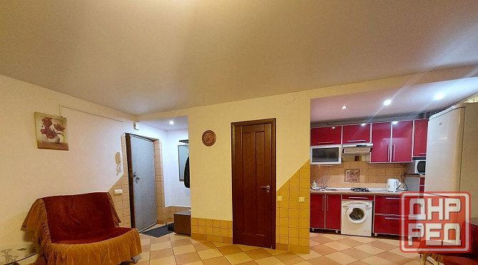 Срочная сдача крупногабаритной двухкомнатной квартиры в Пролетарском районе, ул. Матекина Донецк - изображение 1