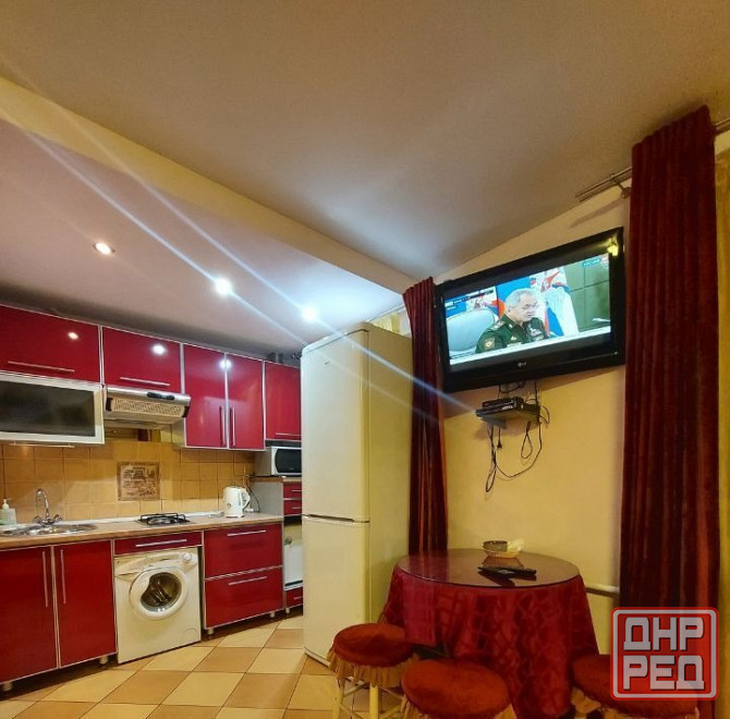 Срочная сдача крупногабаритной двухкомнатной квартиры в Пролетарском районе, ул. Матекина Донецк - изображение 2