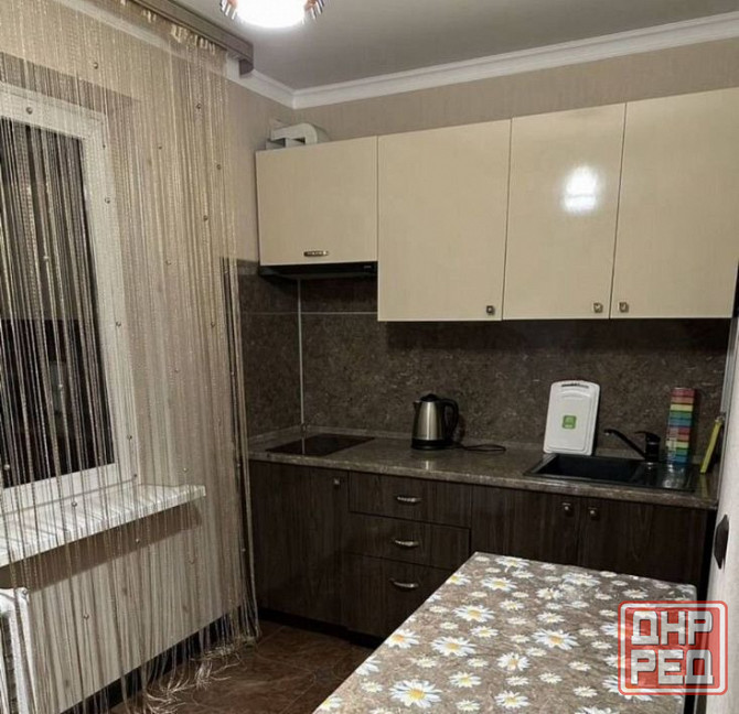 Сдаю однокомнатную квартиру 38 м² этаж 4/9. город Донецк, Куйбышевский район ориентир Азотный Донецк - изображение 3