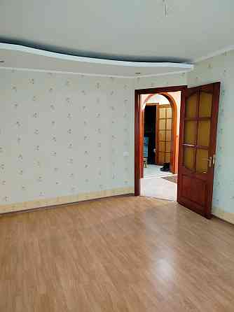 Продам 4-х комн. квартиру с автономным отоплением Луганск