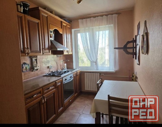 3 ком. квадратных, 61 м2, 9/9 этаж, Кировский р-н, ул. Петровского Текстильщик 4,900 Донецк - изображение 1