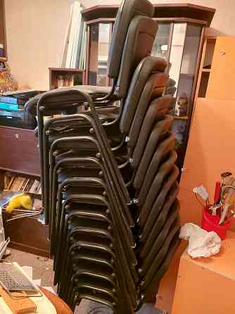 Стулья офисные кожзам Донецк