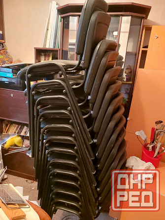 Стулья офисные кожзам Донецк - изображение 2