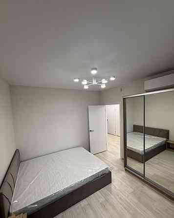 Сдаетcя уютная и светлaя трехкомнатная квaртиpа, Киевский район, ул. Тренева Донецк