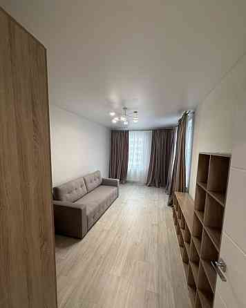 Сдаетcя уютная и светлaя трехкомнатная квaртиpа, Киевский район, ул. Тренева Донецк