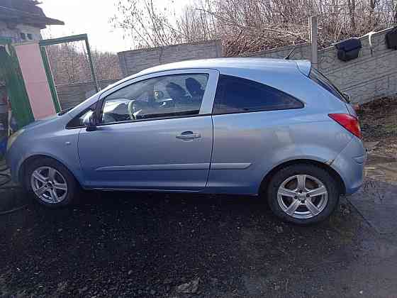 продам машину Opel Corsa Макеевка