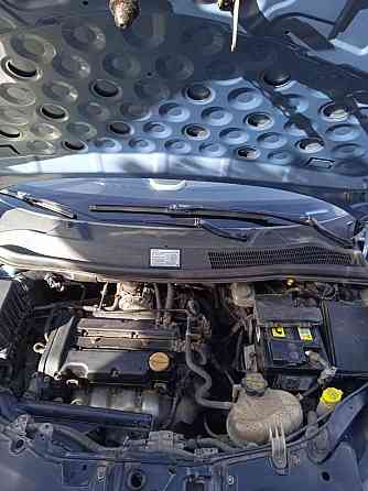 продам машину Opel Corsa Макеевка