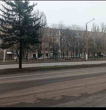 Продаётся коммерческое помещение, г. Снежное, ул. Ленина Снежное