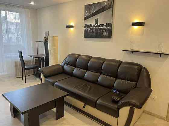 Сдаю двушку квартиру в Ворошиловском районе Донецк