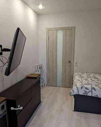 Сдаю однокомнатную квартиру 35.0 м² этаж 1/5 город Донецк, Калининский район Донецк