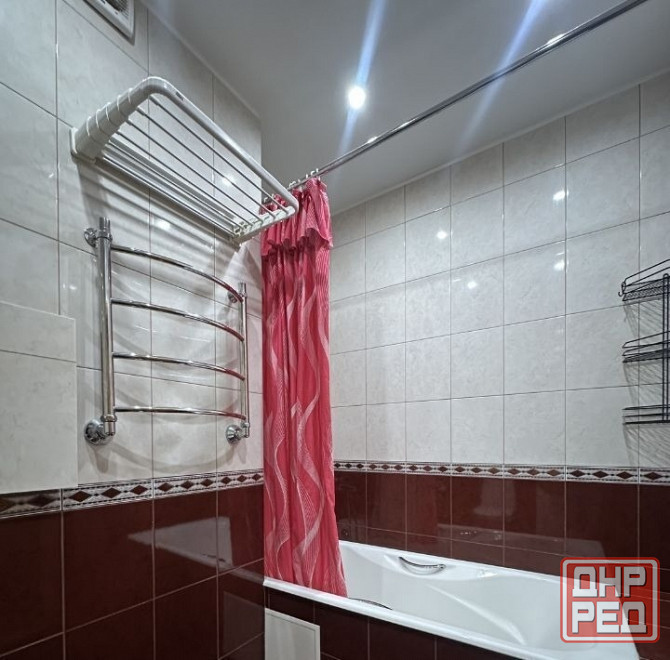 Сдаю двухкомнатную квартиру 65.0 м² этаж 10, город Донецк, Ворошиловский район Донецк - изображение 6