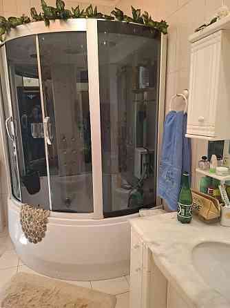 Продам 3х комнатную крупногабаритную квартиру в самом центре города . Донецк