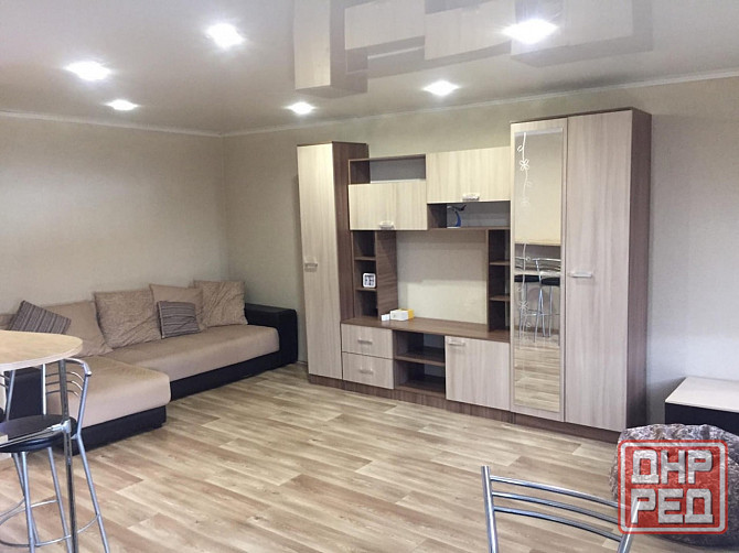 Сдаётся ухоженная студия. Находится в районе 20-ой больницы. Киевский район. Маяк. 2й этаж. Донецк - изображение 4