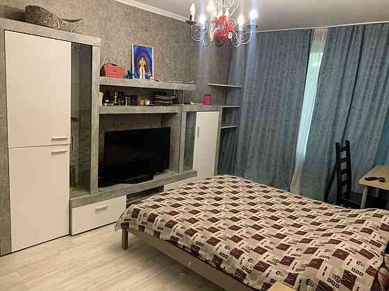 Сдаю 1 комнатную квартиру в Мариуполе. Кальмиусский район. Мариуполь