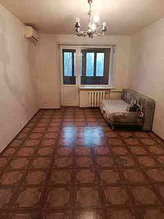 сдам почти пустую 2комн в буденовском районе Донецк