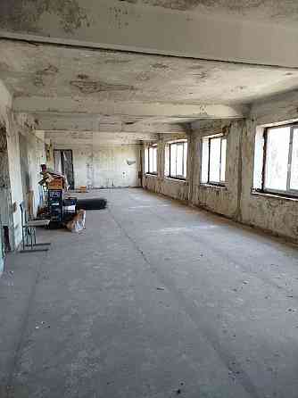 Продам 360 кв м ул. Ревякина, свободное пространство. Донецк