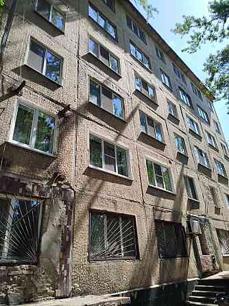 Продам 360 кв м ул. Ревякина, свободное пространство. Донецк