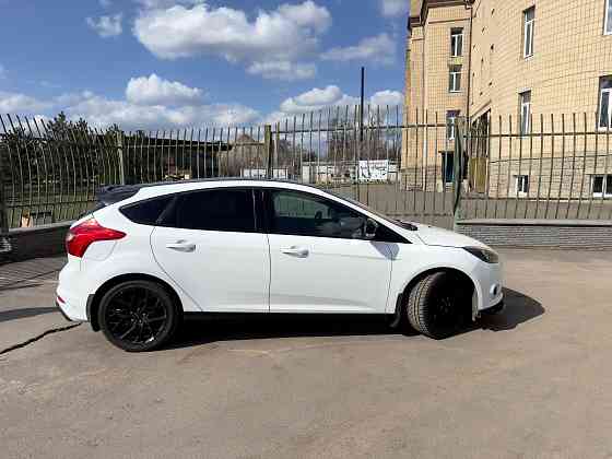 Продам Ford Focus 2014 года 2 литра Донецк