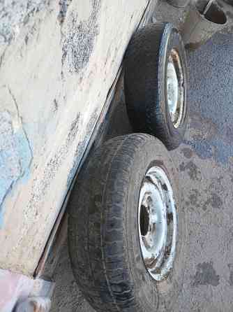 Продаю два колеса в сборе на волгу Донецк