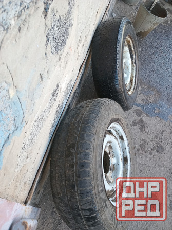 Продаю два колеса в сборе на волгу Донецк - изображение 3