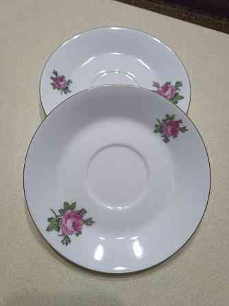 2 блюдца фарфор . роза . каhla . гдр Донецк