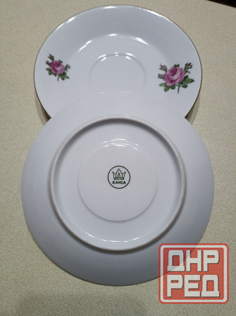 2 блюдца фарфор . роза . каhla . гдр Донецк - изображение 2