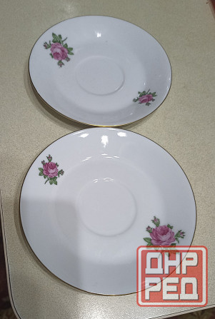 2 блюдца фарфор . роза . каhla . гдр Донецк - изображение 3