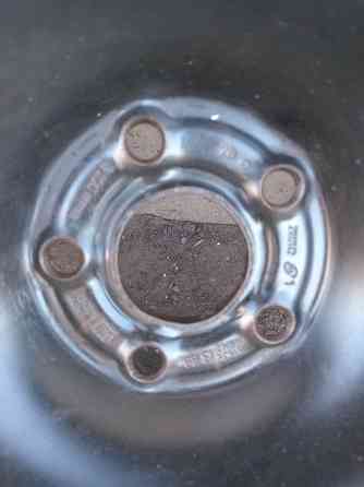 Продаю комплект дисков на шеврале крузе,р 16,разболтовка 5 на 105 Донецк