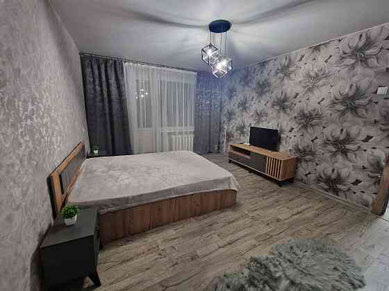 Сдам посуточно 1 комнатные квартиры с ремонтом Амвросиевка