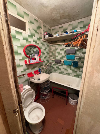 Продается 1 ком квартира, остановка ш. Батова Макеевка