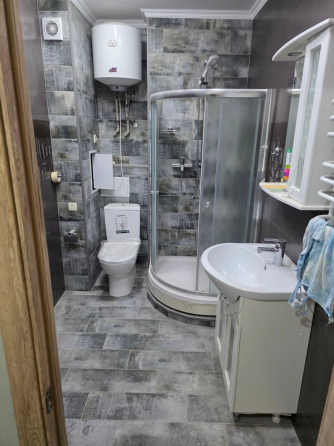 Продается 1 ком квартира, ор/ир Караван Донецк