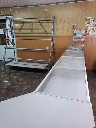 Торговое оборудование (б/у) Торез