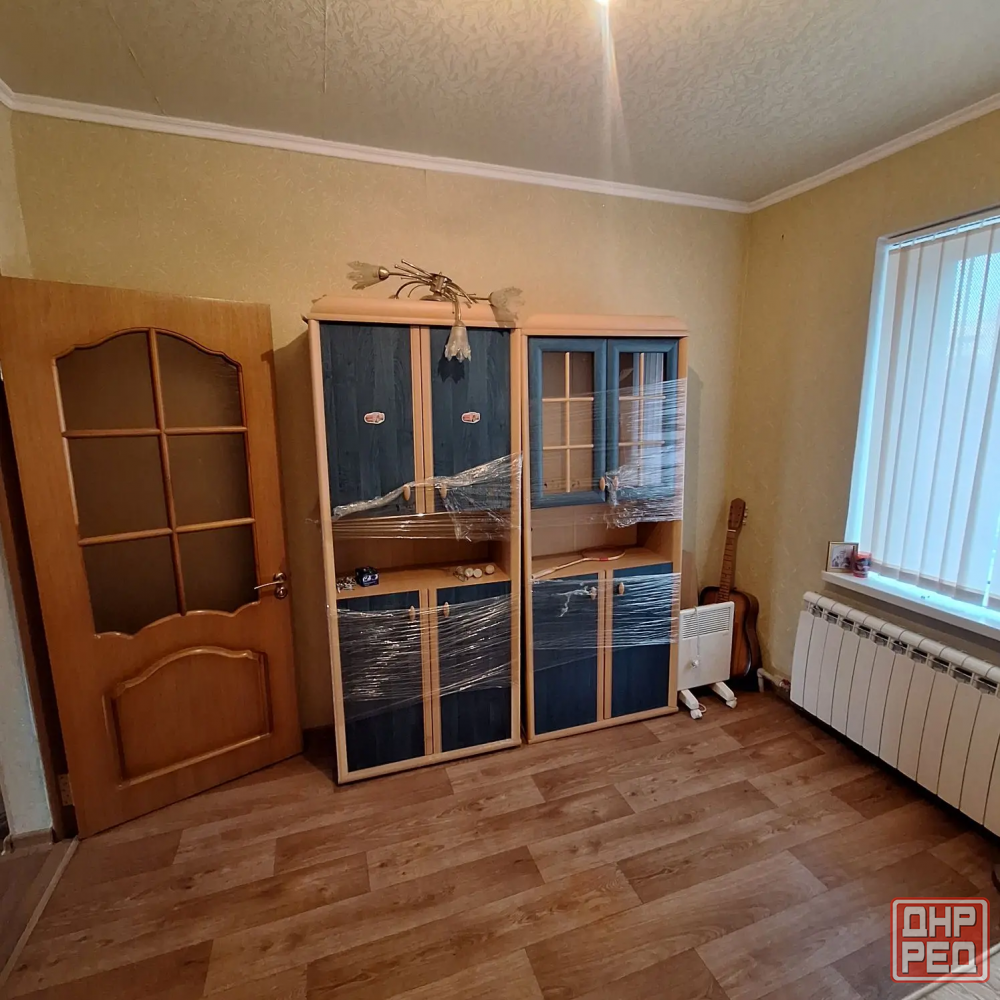 Продаётся 3-комнатная квартира в Макеевке, на улице Западной в Центре Гвардейки Макеевка - изображение 1
