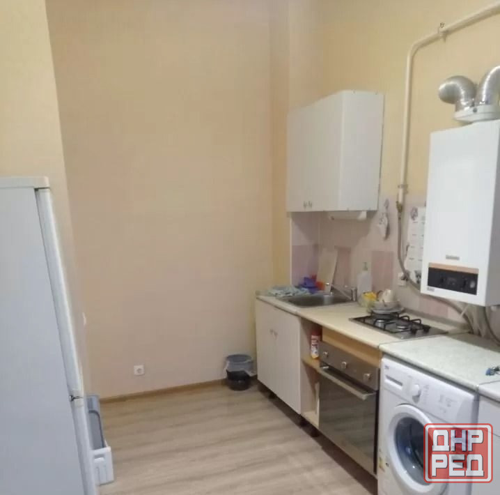 Сдаю однокомнатную квартиру 38.0 м² этаж 3/8 город Донецк, Калининский район, проспект Ильича Донецк - изображение 2