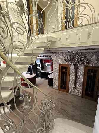 Шикарная 3-х комн дизайнерская двухуровневая квартира в премиум-доме проспект Ильича Донецк