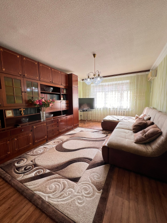 Продажа 3-х комн. квартиры в Центрально-Городском районе г. Макеевка, мкрн. Центральный, д. 2 Макеевка
