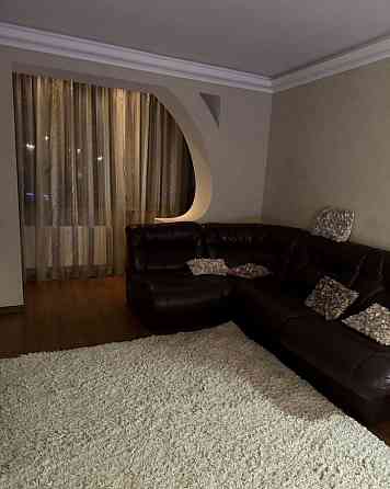 Сдается двухкомнатная квартира 50.0 м² этаж 3/5 город Донецк, Ворошиловский район Донецк