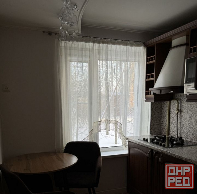 Сдаю однокомнатную квартиру 32.0 м² этаж 2/5 город Донецк, Ворошиловский район Донецк - изображение 2