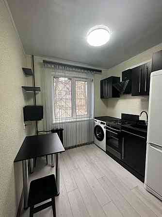 Однокомнатная квартира Калининский р-н. Ориентир: ост. Дружба, школа 95. Все, что на фото остается Донецк