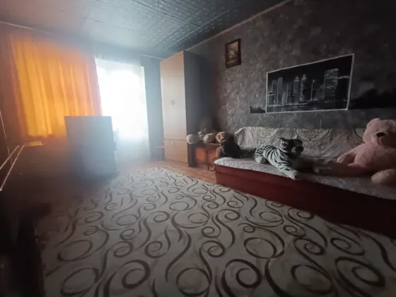 продам 1-комнатную квартиру в центре Текстильщика Донецк