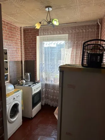 продам 1-комнатную квартиру в центре Текстильщика Донецк