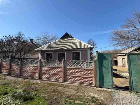 Сдается дом в хорошем состоянии, с удобным расположением в Будённовском районе. Донецк