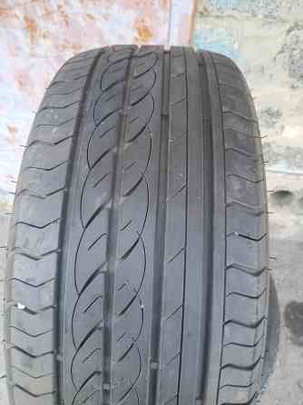 Продаю комплект резины 215 40 18 Донецк